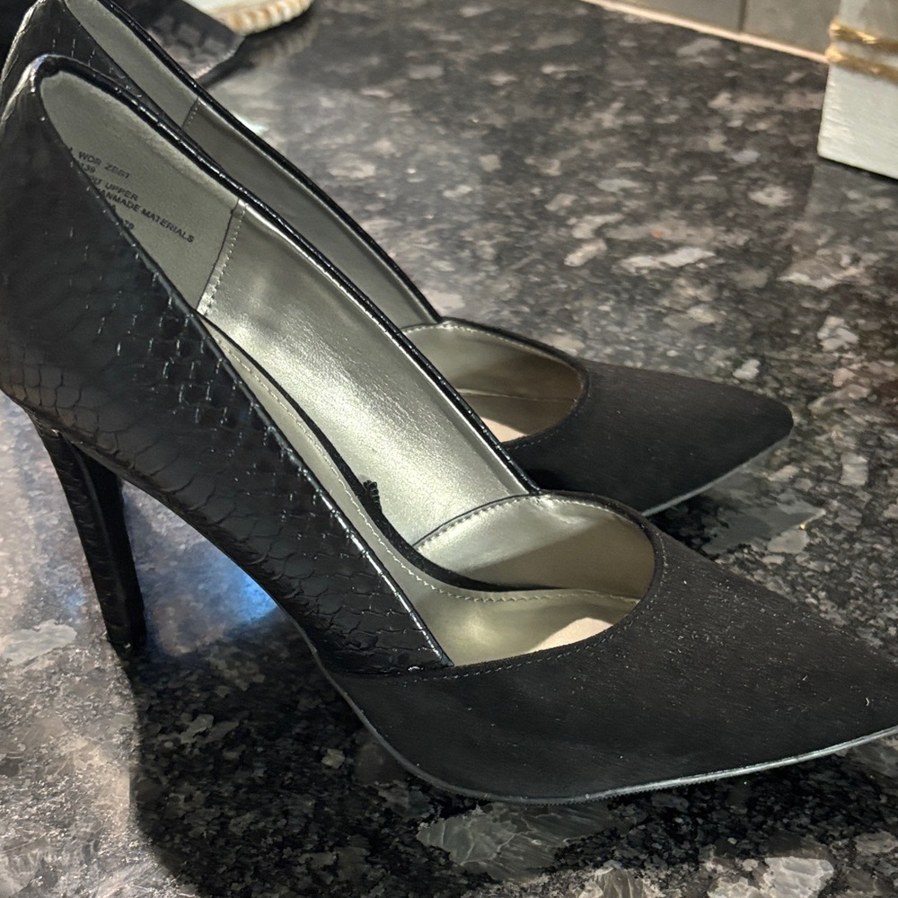 Worthington Black Textured Heels
